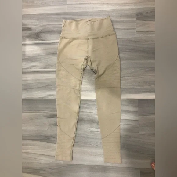 ALPHALETE R6 REVIVAL LEGGINGS - Picture 2 of 4